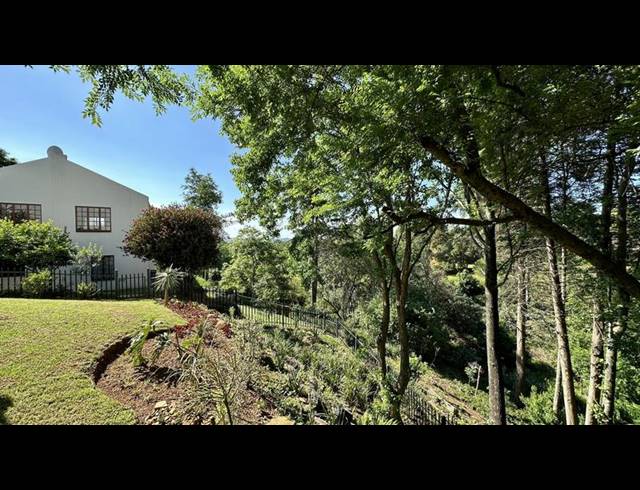 2 BEDROOM TOWNHOUSE FOR SALE IN HOWICK NORTH